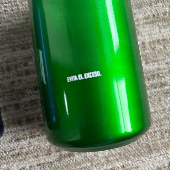 ABSOLUT VODKA NEW BLUE (1) & GREEN (1) GLASS 12 OZ "CAN SHAPED" DRINKING GLASSES - Picture 9 of 12